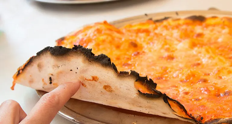 Tonda romana, az ikonikus, vékony, ropogós római pizza